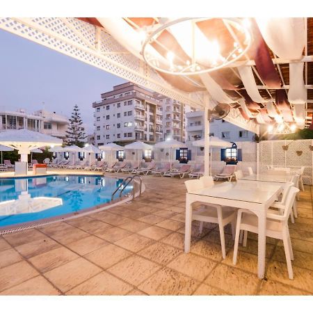 Sammy's Hotel Kerýnia Eksteriør bilde